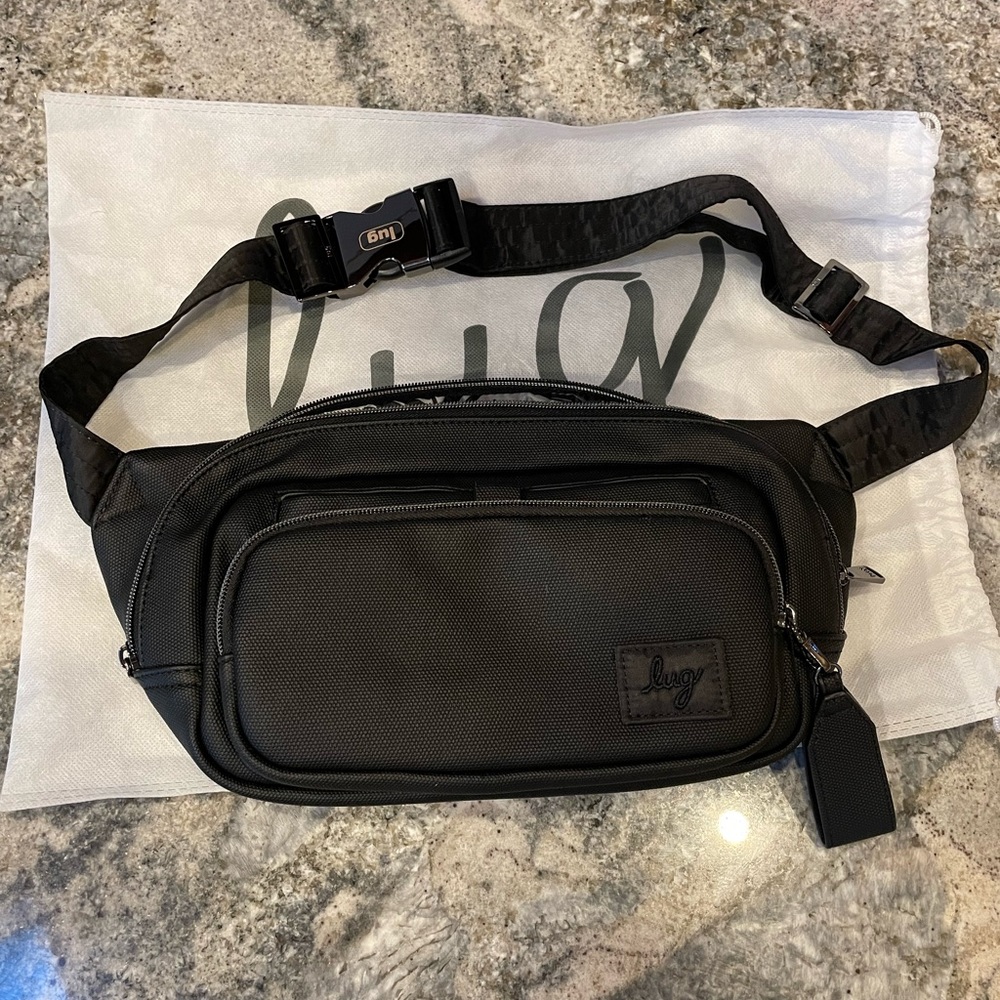 Lug Hitch - Black, Like New